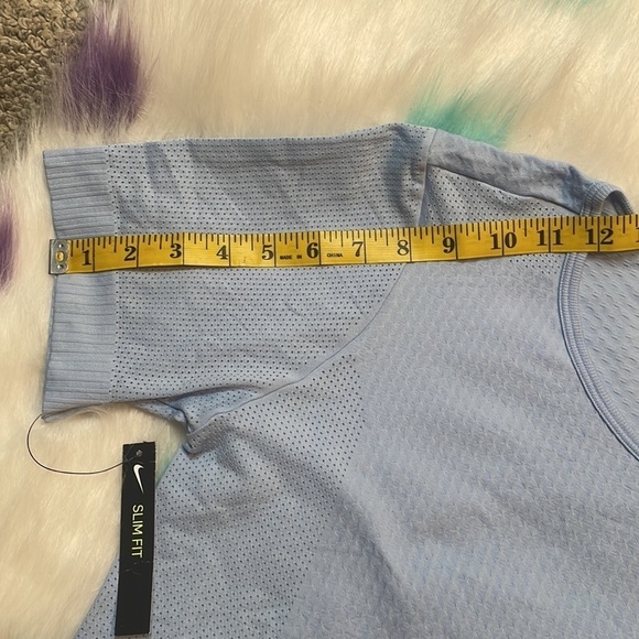 Nwt Nike Women’s Medium Infinite Seamless Mesh Running‎ Shirt Blue Size XL - Picture 9 of 9